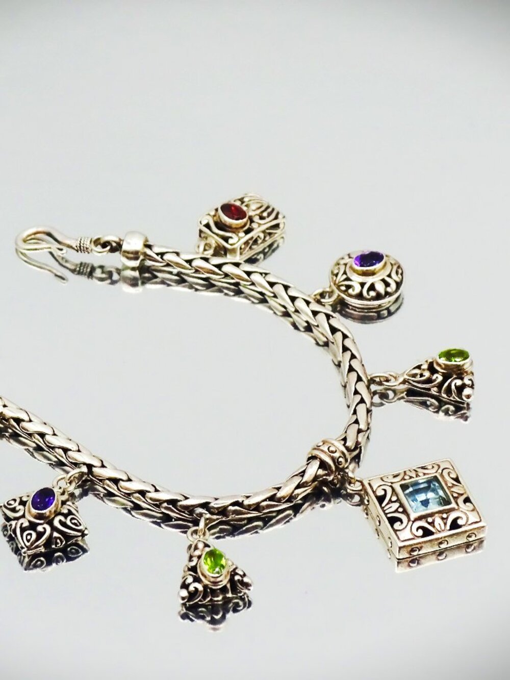 VINTAGE Sterling Silver Topaz Peridot Garnet Amethyst Charms Bracelet - Picture 2 of 15